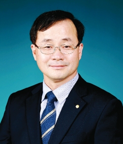 송 홍 주 보물섬남해독서학교 운영위원장남해신협 이사장