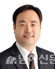 강 문 봉(고현)​​​​​​​​​​​​​​더불어민주당 사하을 지역위원장