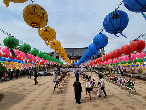 지난달 27일 문수선원에서 부처님 오신날 봉축법회가 열렸다