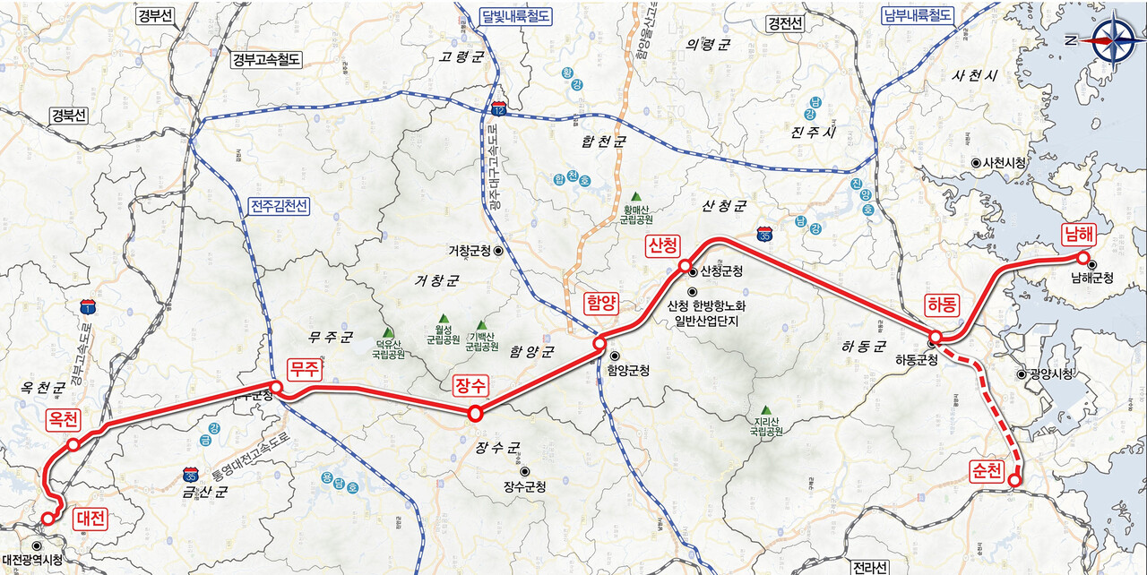 대전-남해 철도 개설을 위해 경유지의 7개 지자체가 협력해 조사 용역과정을 거쳐 대정부 건의에 공식적으로 나서고 있다. 사진은 대전-남해 간 철로 예상도